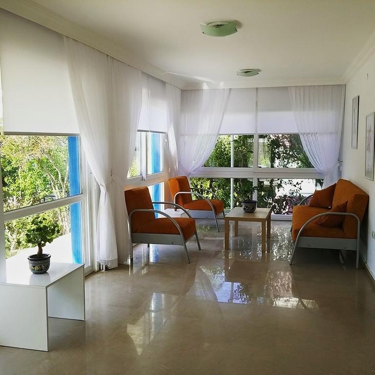 Parla Apart Hotel Чесме Екстериор снимка