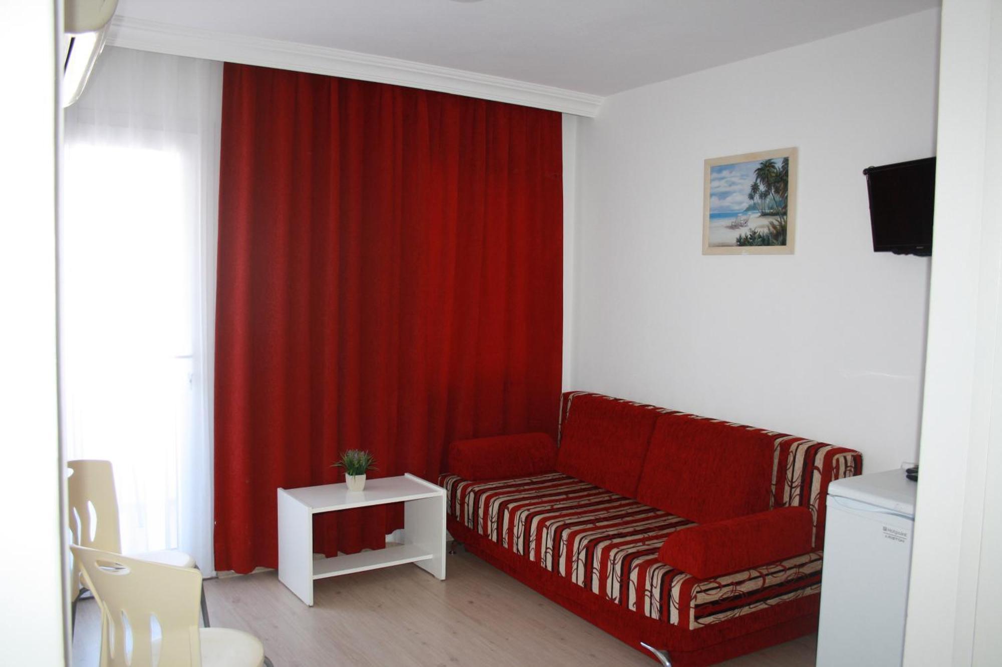 Parla Apart Hotel Чесме Екстериор снимка